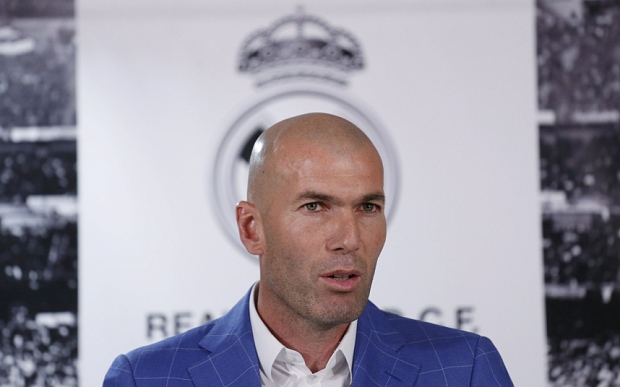 Zidane wreszcie ma nową umowę z Realem